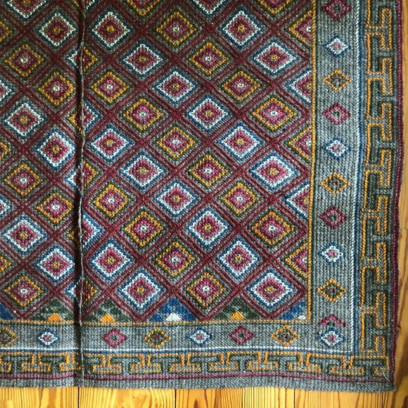 Vintage Hand-Embroidered Rug - Picture 6 of 7